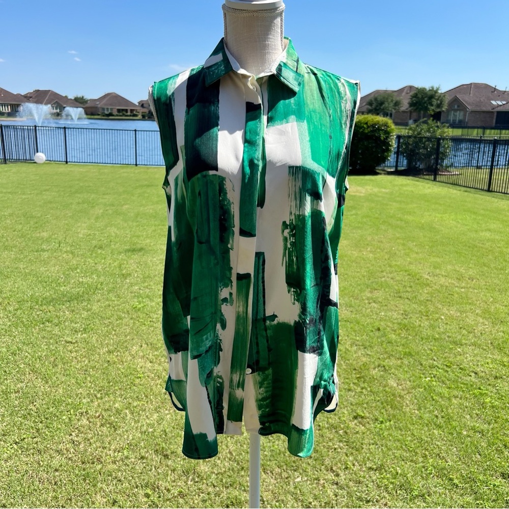 Celine Green and White Abstract Print Sleeveless Blouse